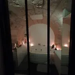 La Forteresse - Jacuzzi/sauna - Centre Historique Appartamento