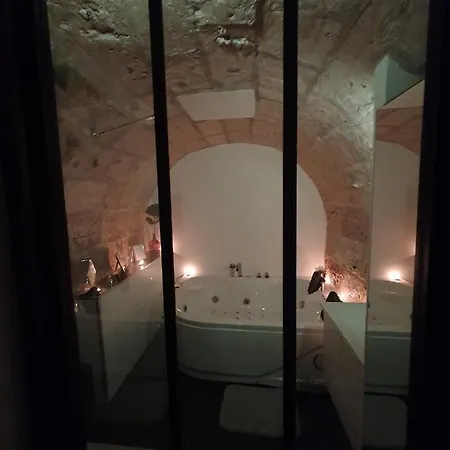 La Forteresse - Jacuzzi/sauna - Centre Historique Appartamento