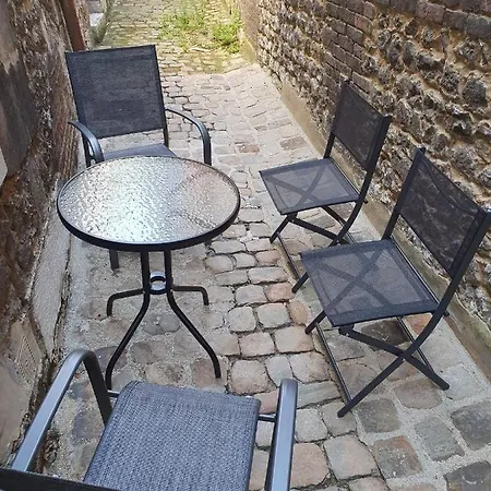 La Forteresse - Jacuzzi/sauna - Centre Historique Appartamento